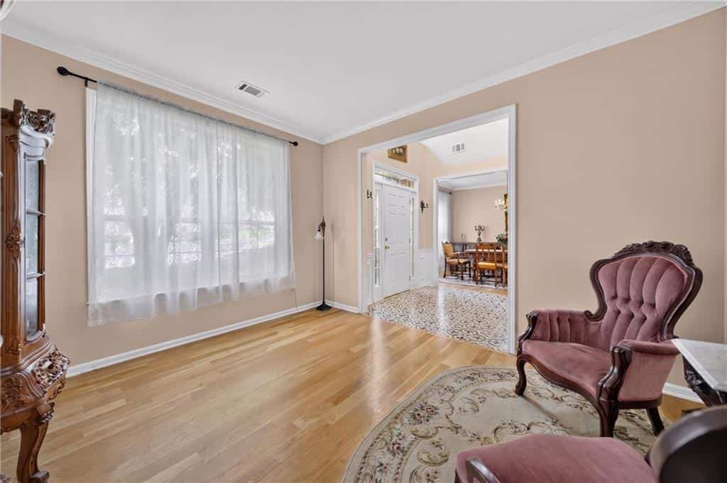 Listing photo 6