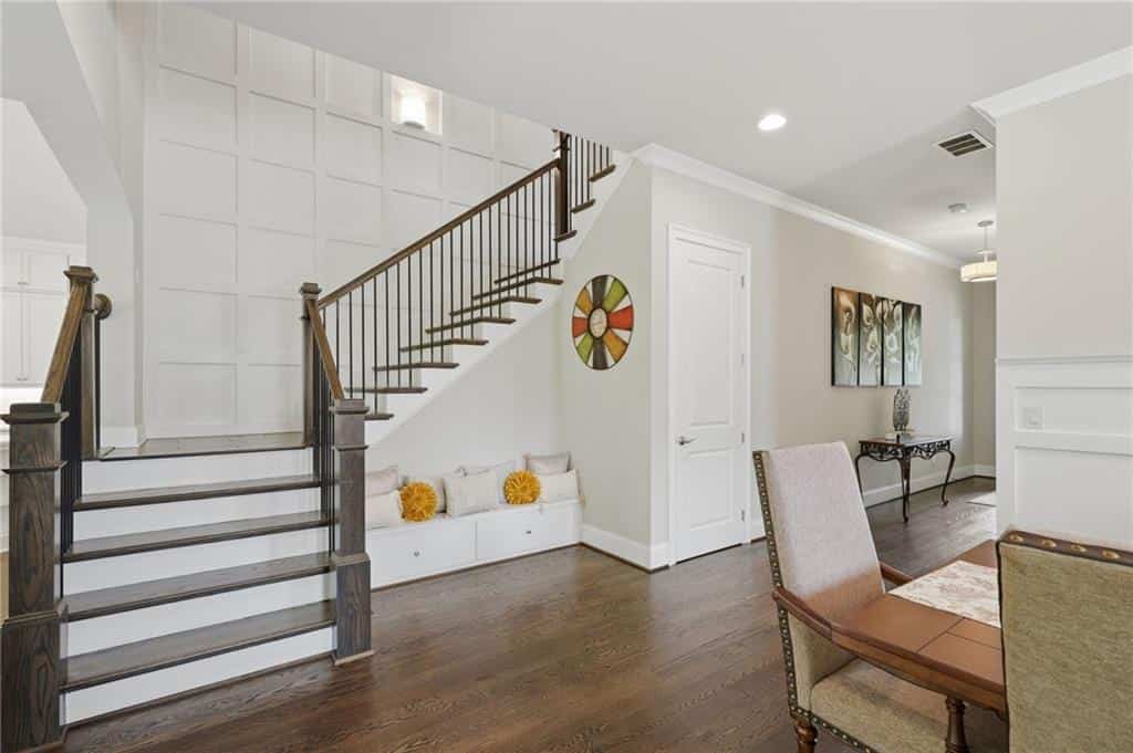 Listing photo 6