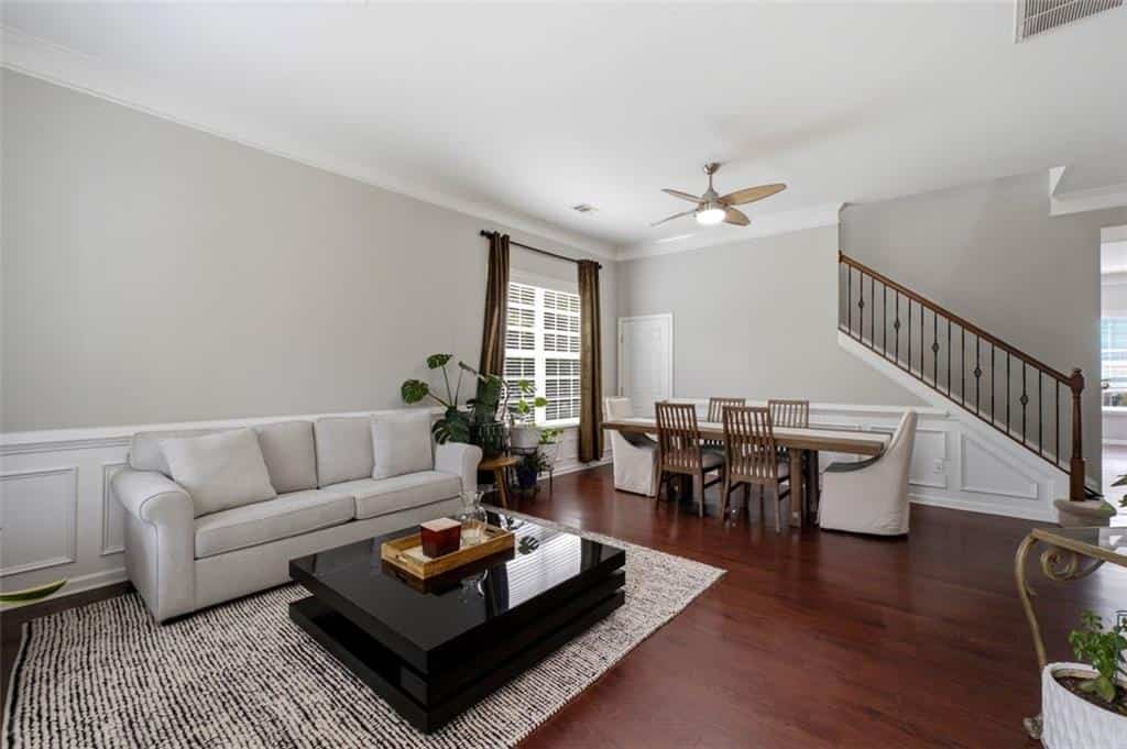 Listing photo 6