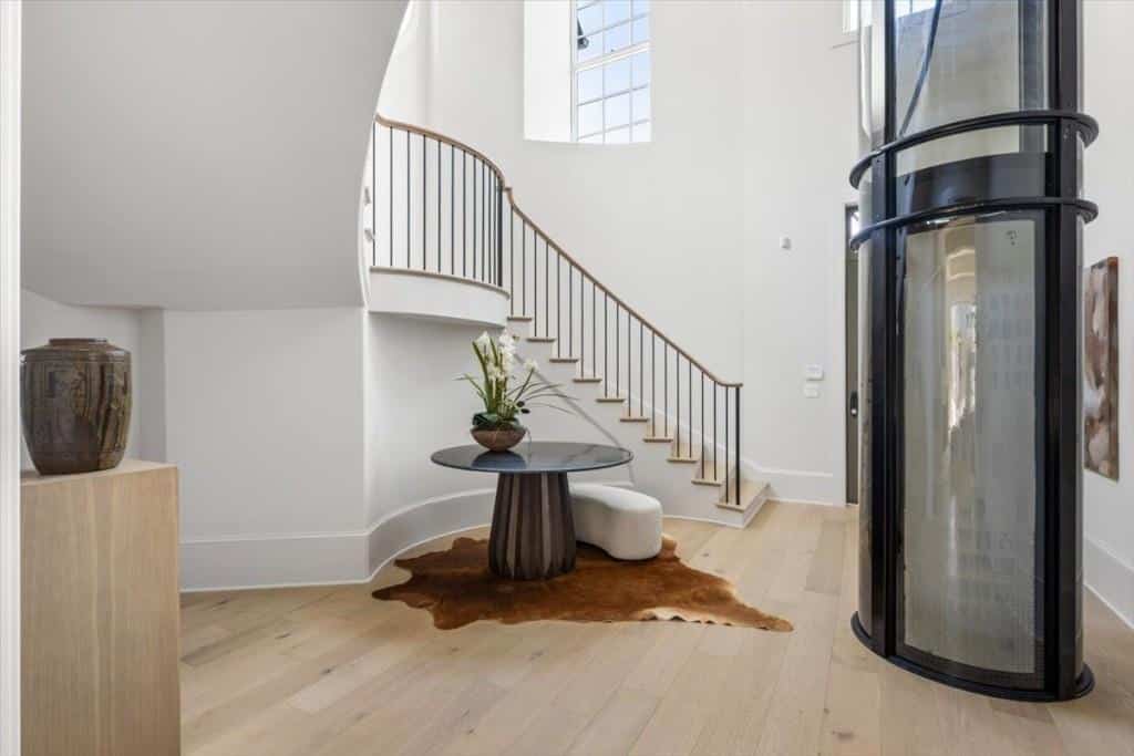 Listing photo 6