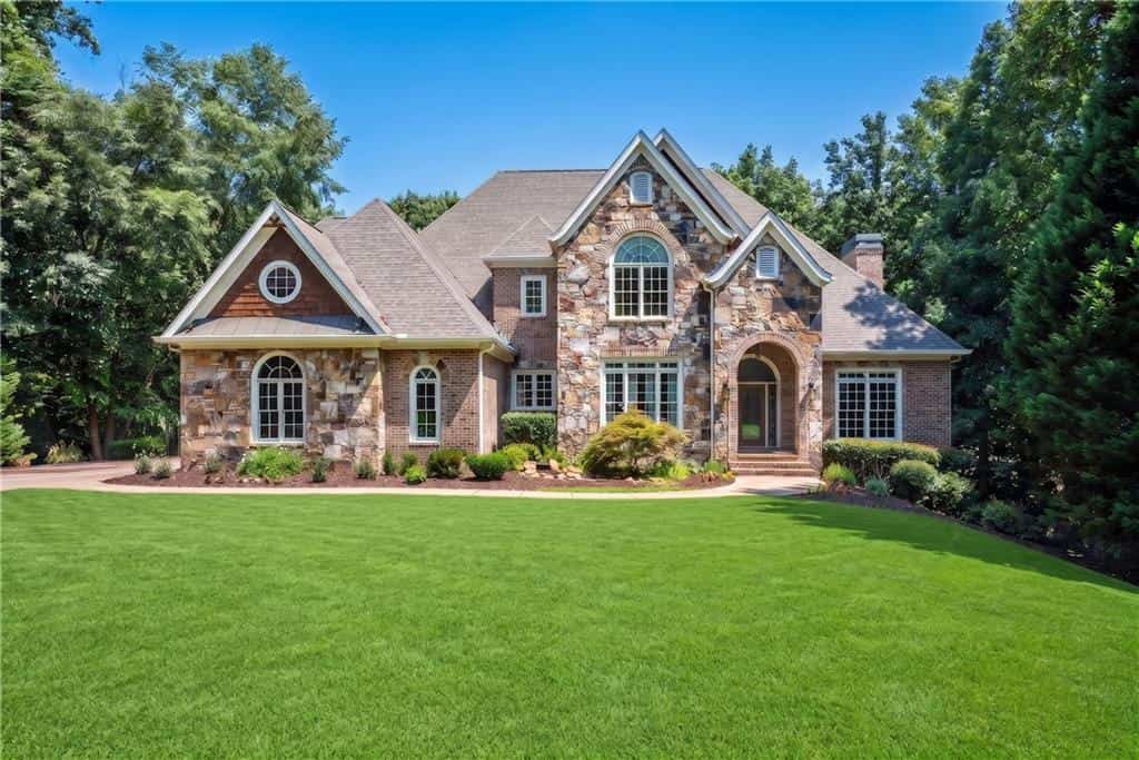 2140 Tee Drive, Braselton, GA 30517