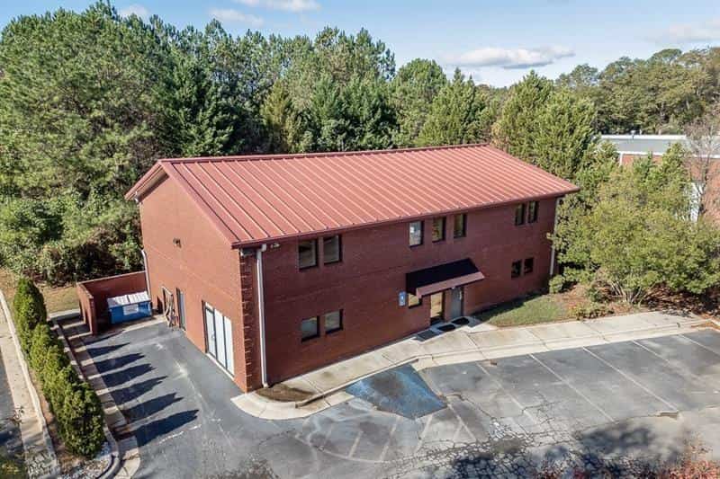 Listing photo 6