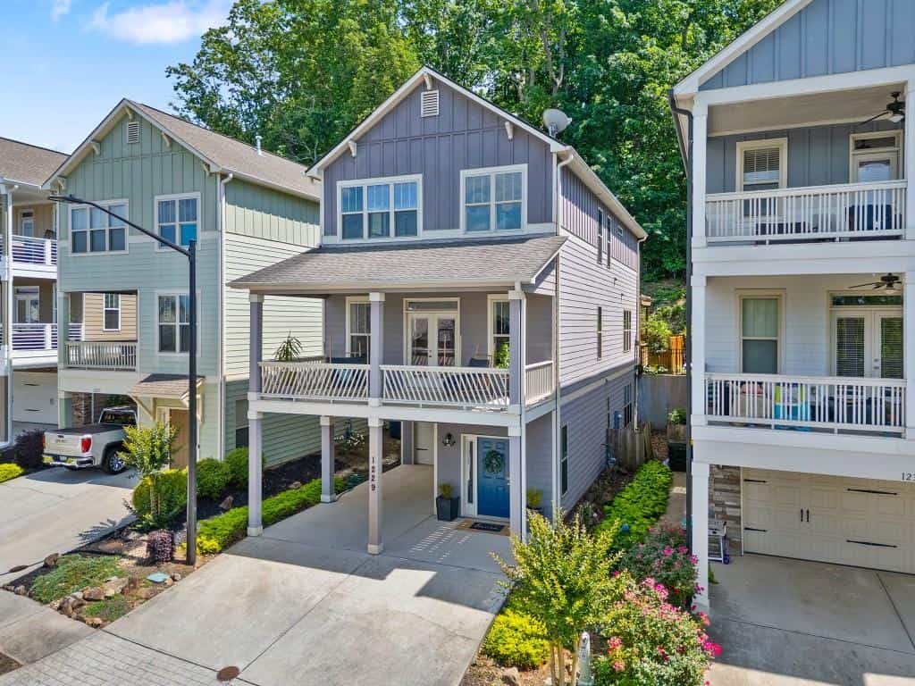1229 Ridenour Lane, Kennesaw, GA 30152