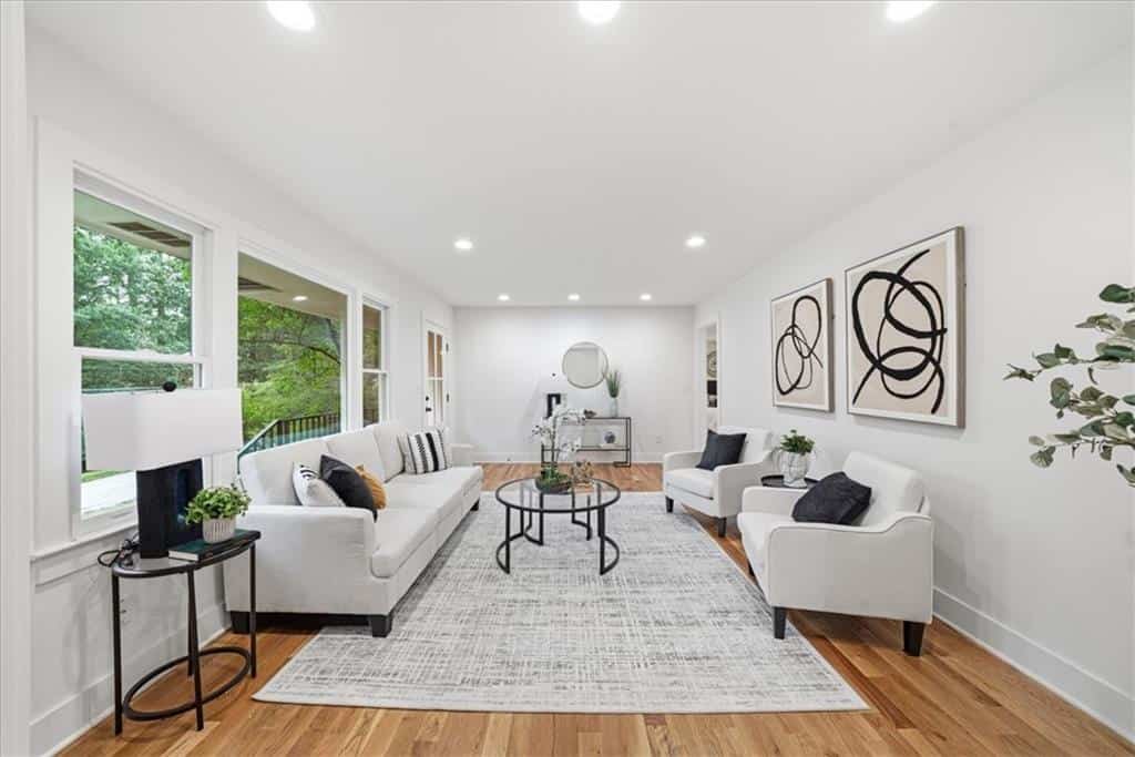 Listing photo 6