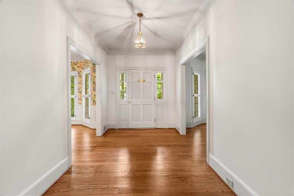 Listing photo 6