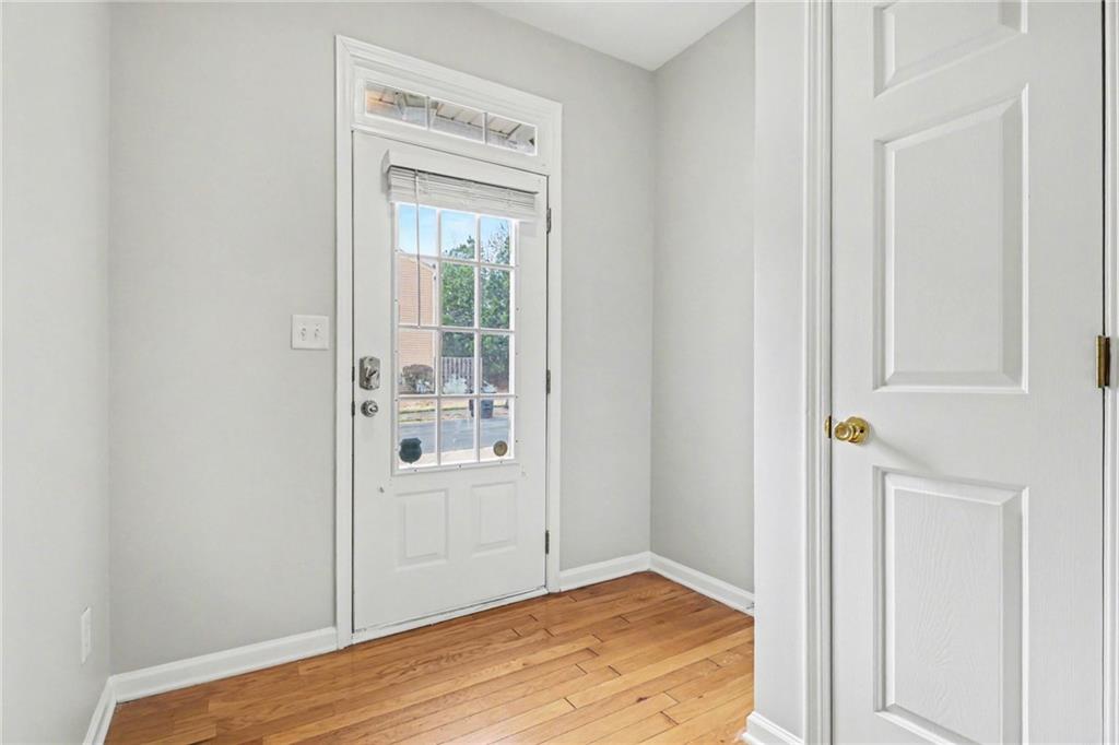 Listing photo 6