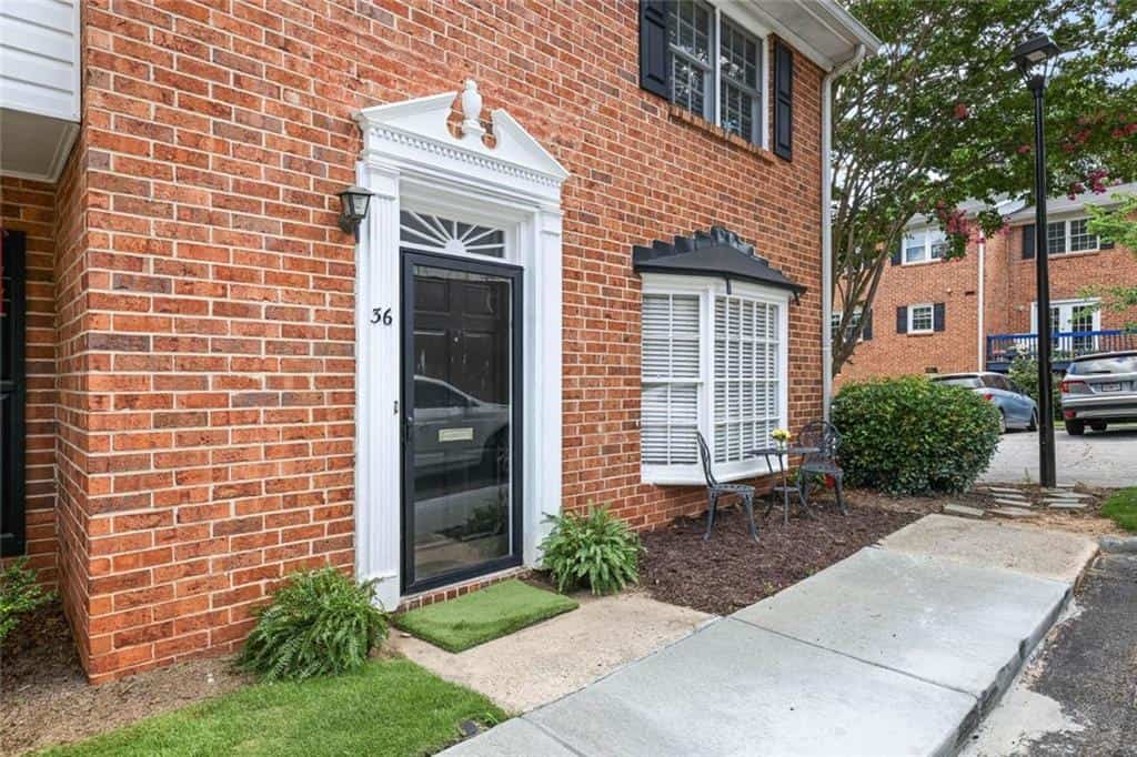 Listing photo 6