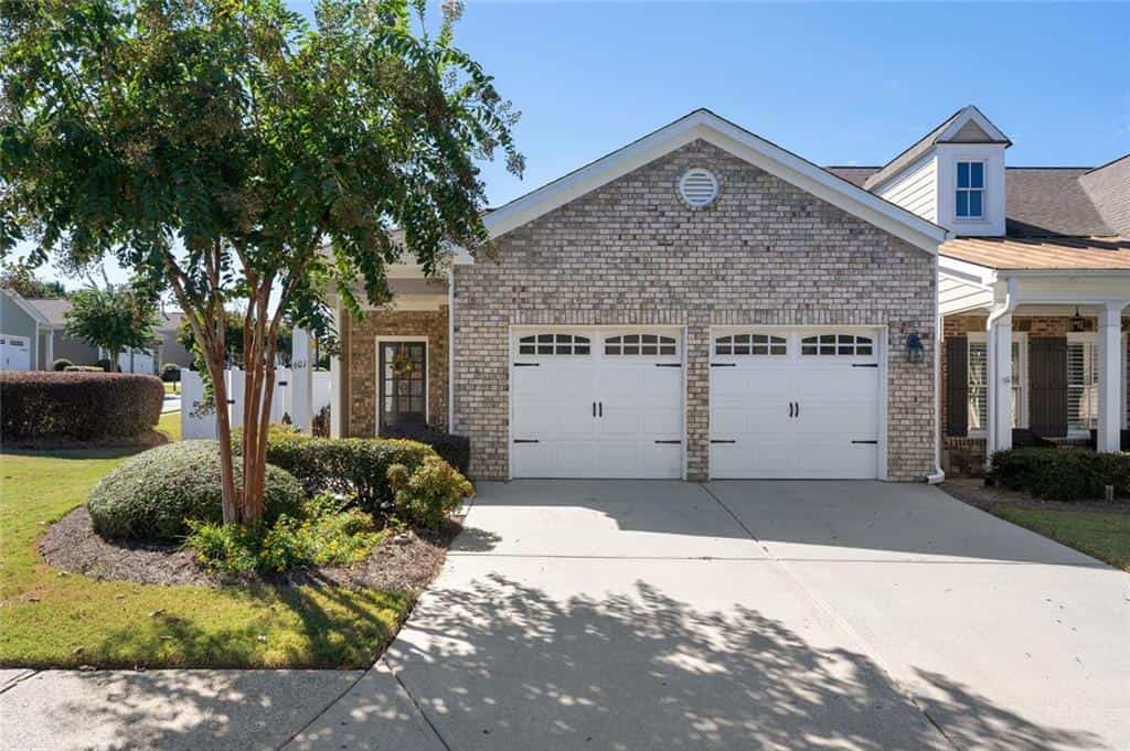 601 Abbey Drive, Woodstock, GA 30188