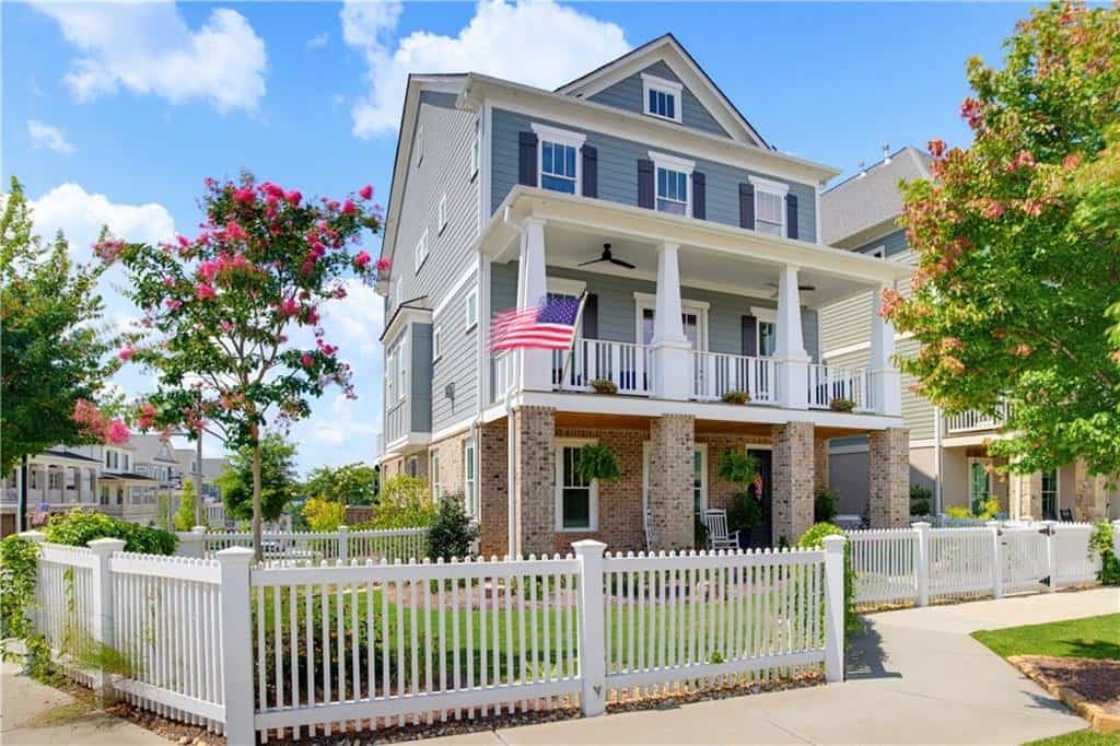 581 S Club Drive, Woodstock, GA 30188