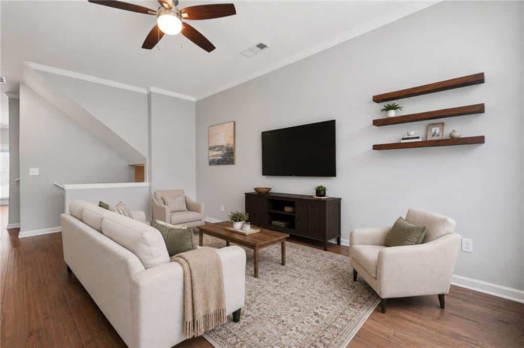 Listing photo 6
