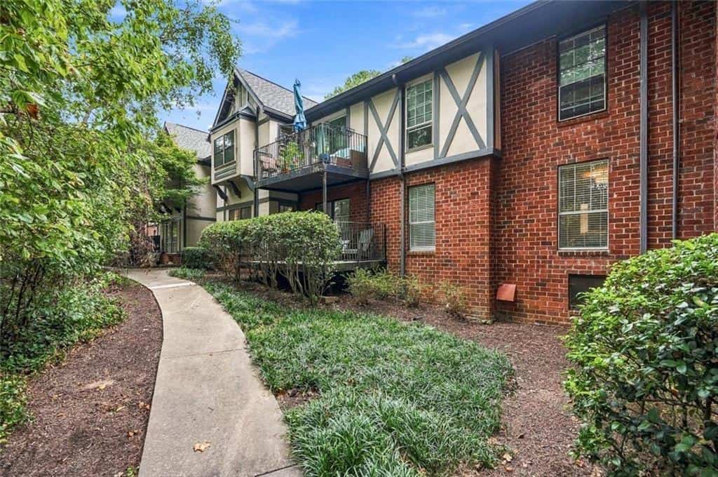 6851 Roswell Road Q-15 #Q-15, Sandy Springs, GA 30328