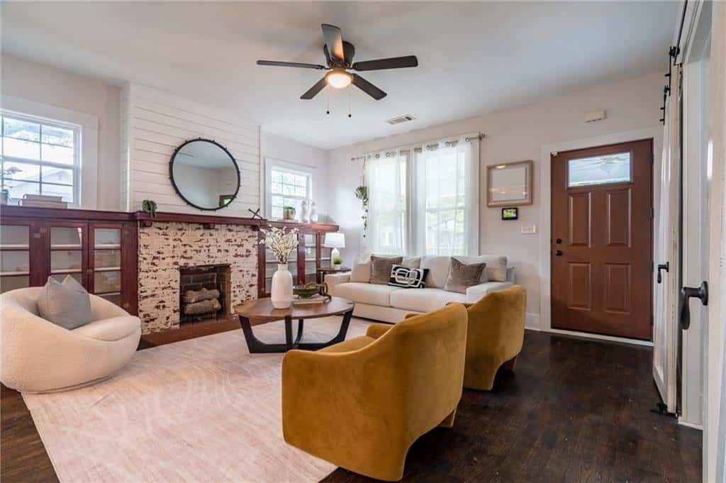 Listing photo 6