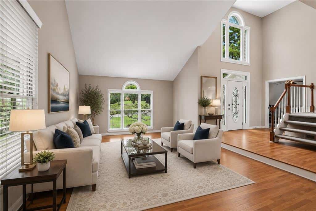 Listing photo 6