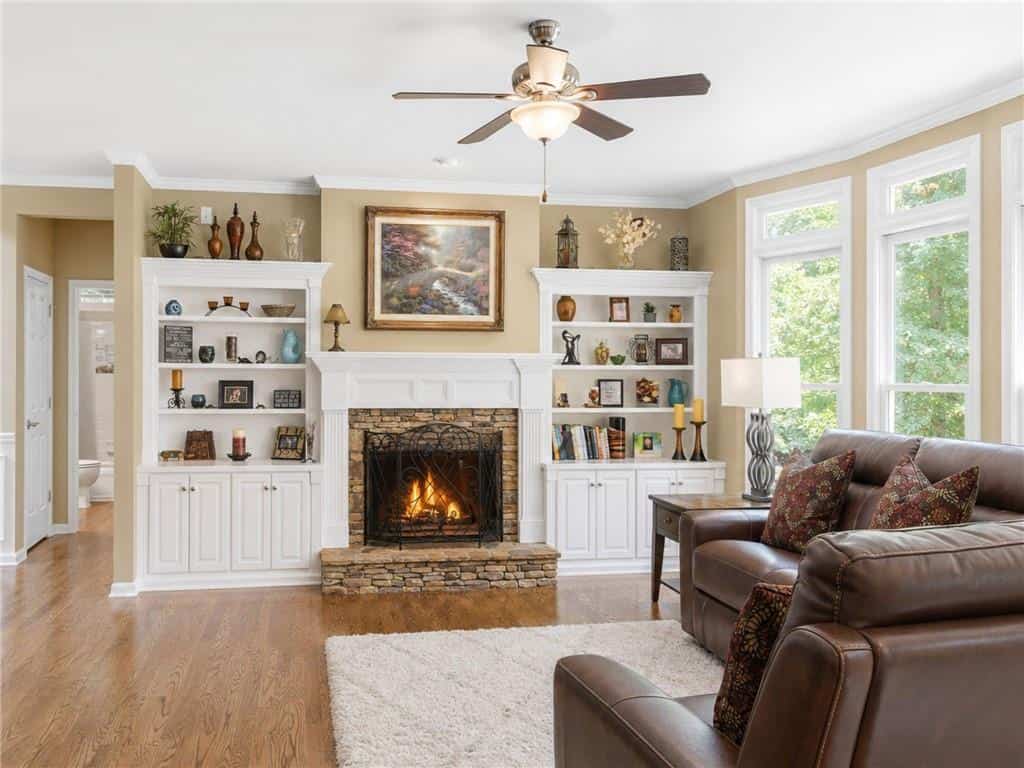 Listing photo 6