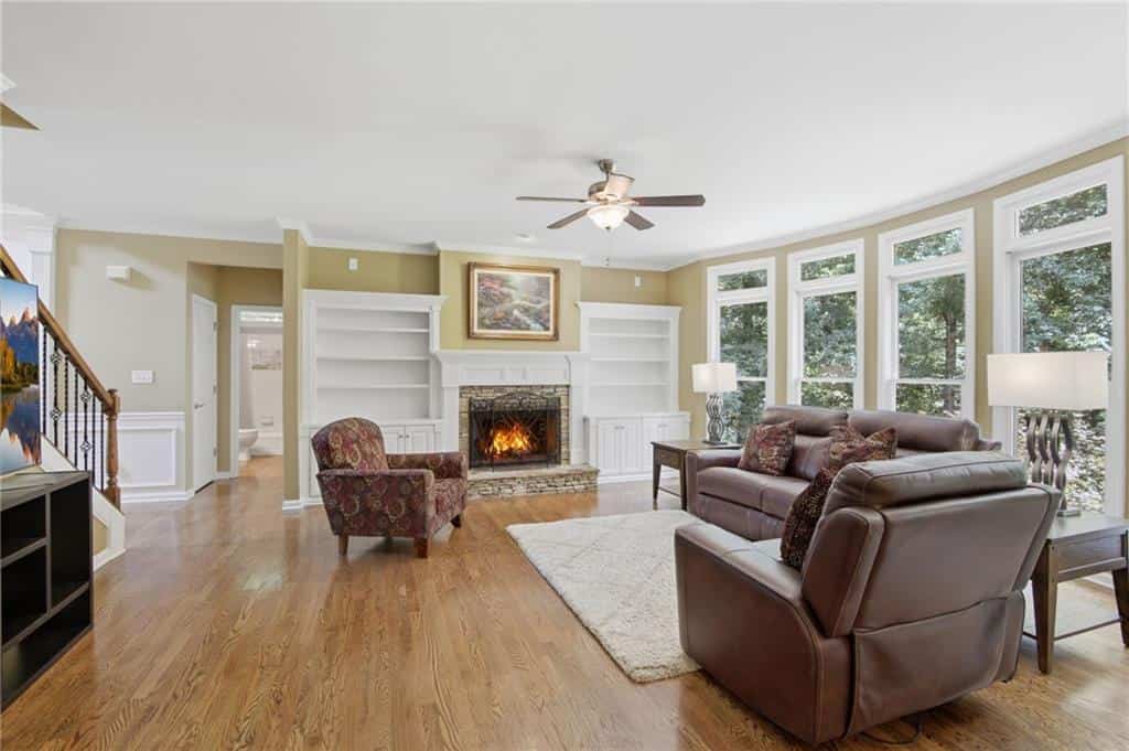 Listing photo 6