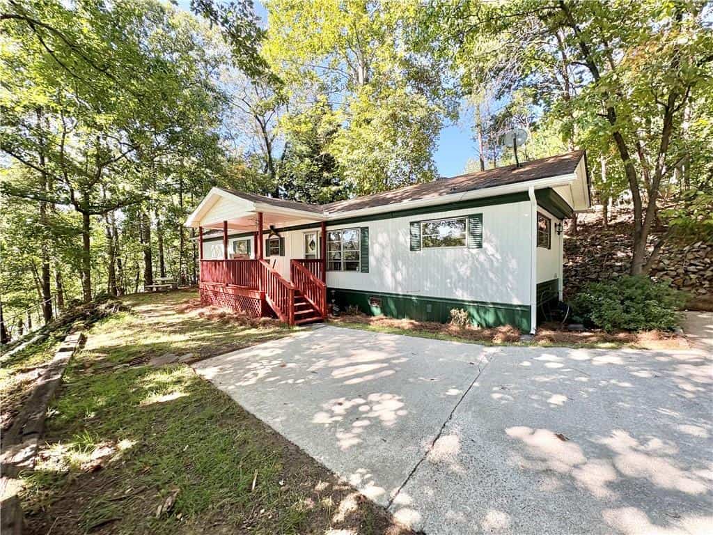 6215 Wren Court, Gainesville, GA 30506