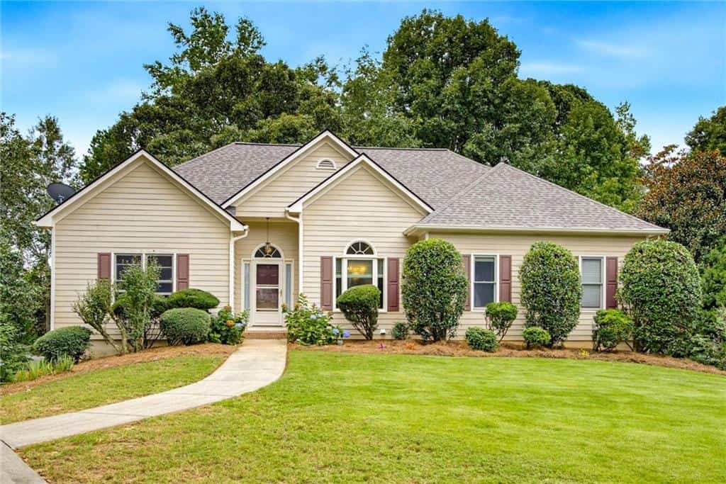 4090 Chestnut Springs Court, Cumming, GA 30041