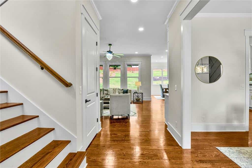Listing photo 6