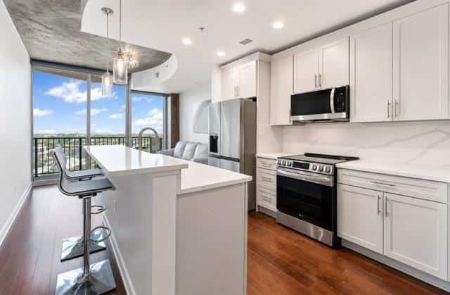 400 W Peachtree Street NW 2403 #2403, Atlanta, GA 30308