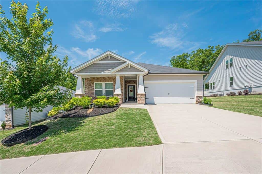 422 Murphy Avenue, Canton, GA 30114