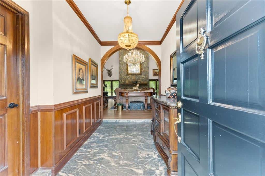 Listing photo 6