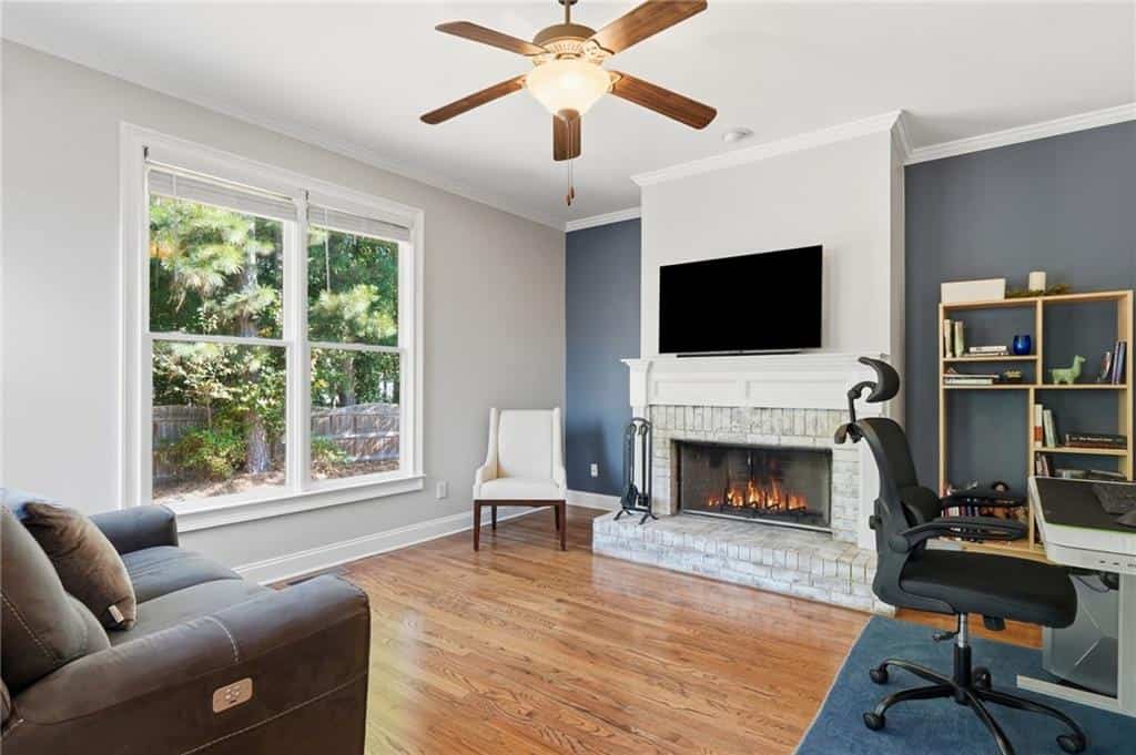 Listing photo 6