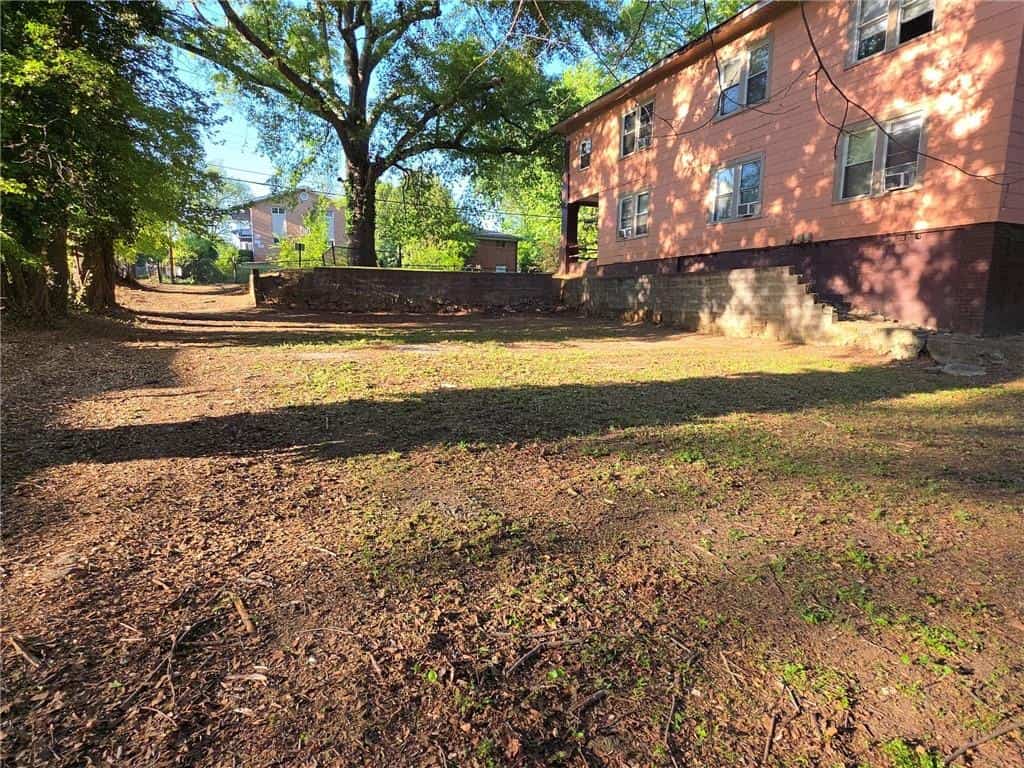 Listing photo 6