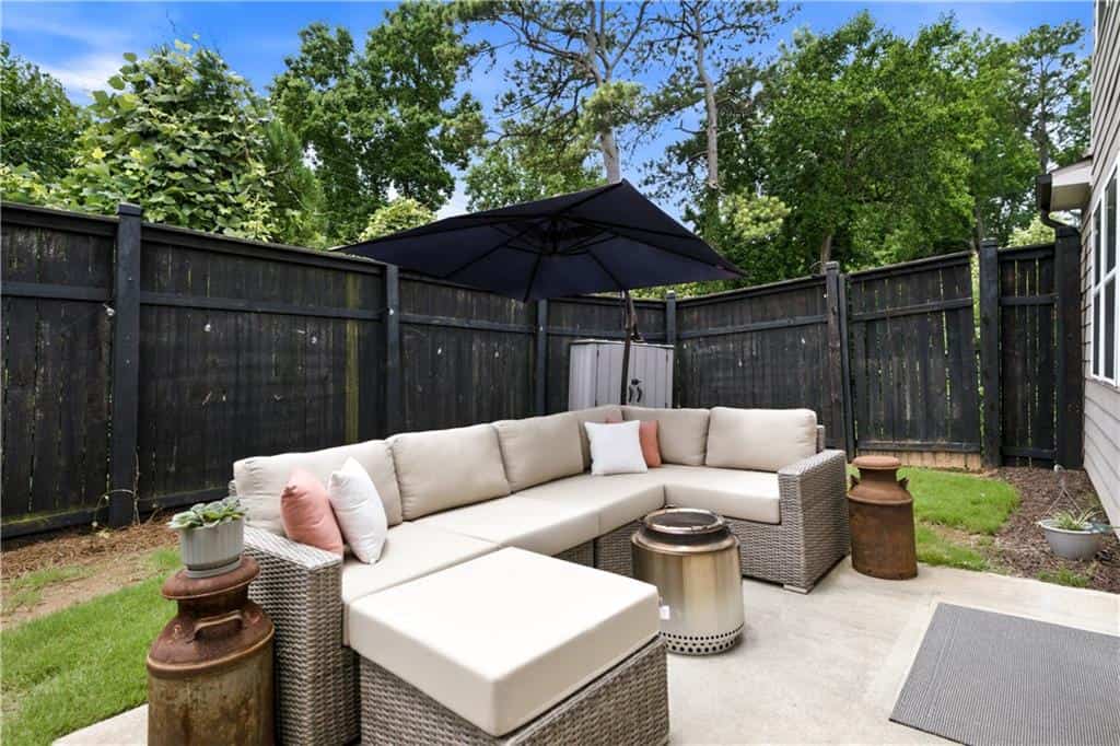 Listing photo 6