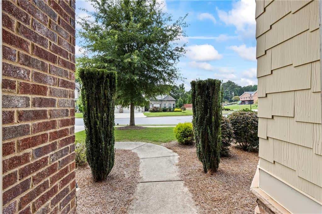 Listing photo 6