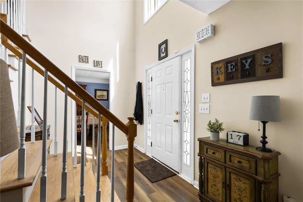 Listing photo 6