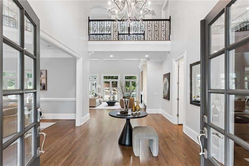 Listing photo 3