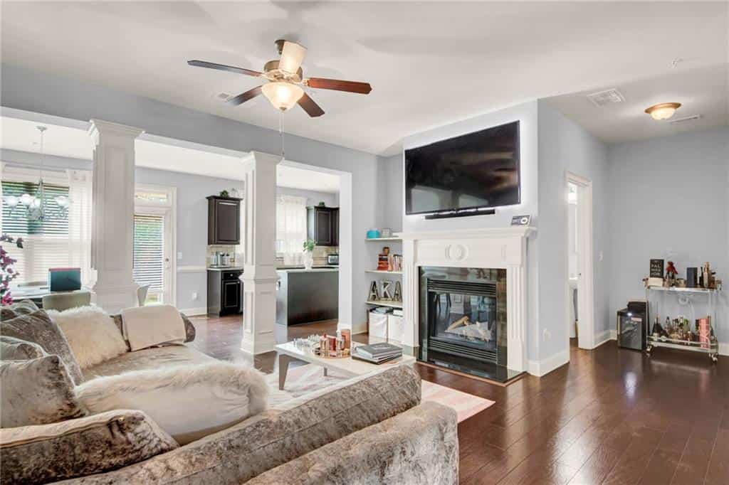 Listing photo 4