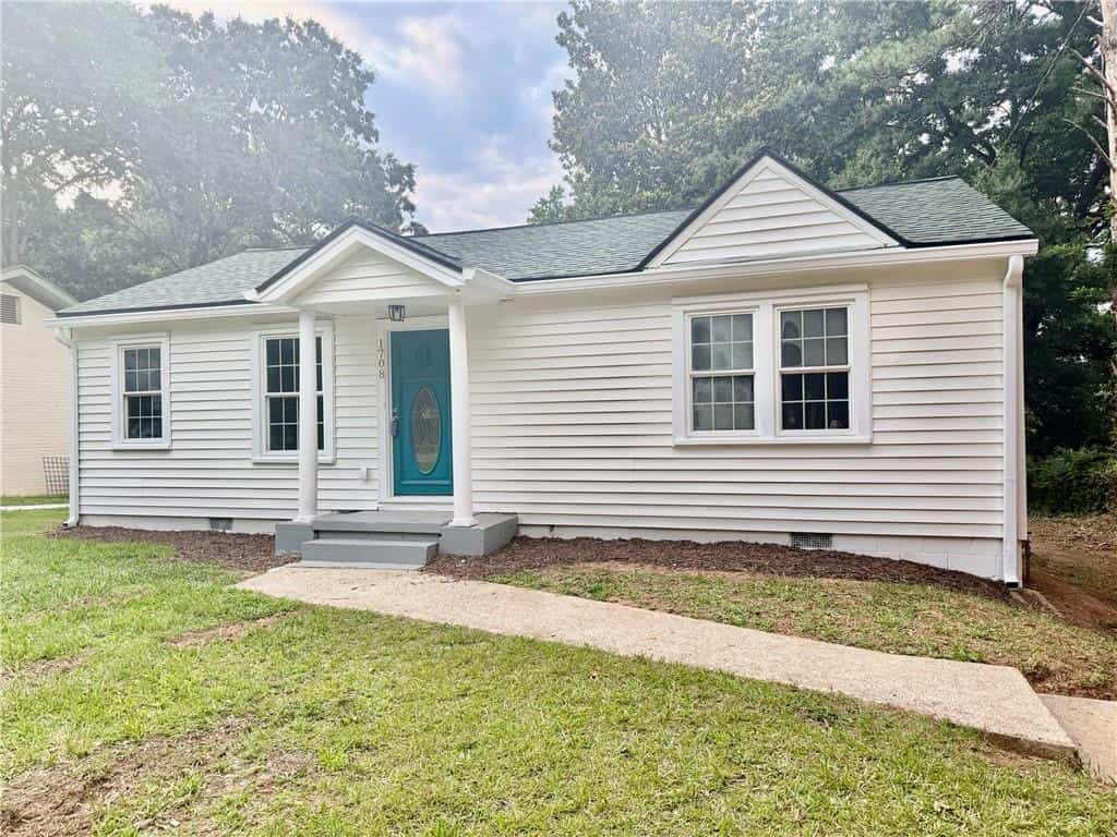 Listing photo 2