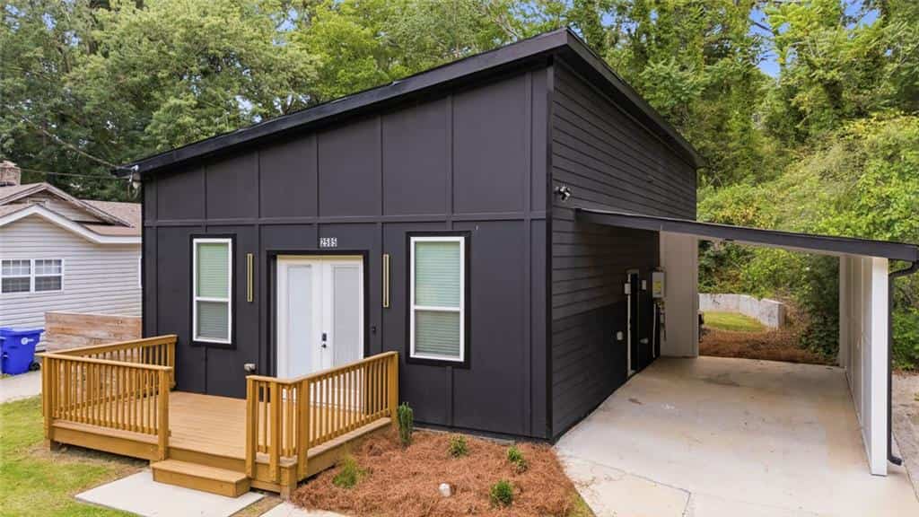 2585 Hood Avenue NW, Atlanta, GA 30318