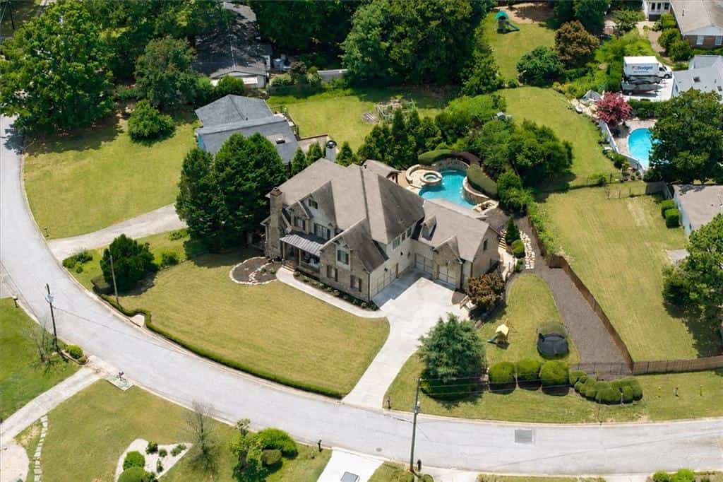Listing photo 3