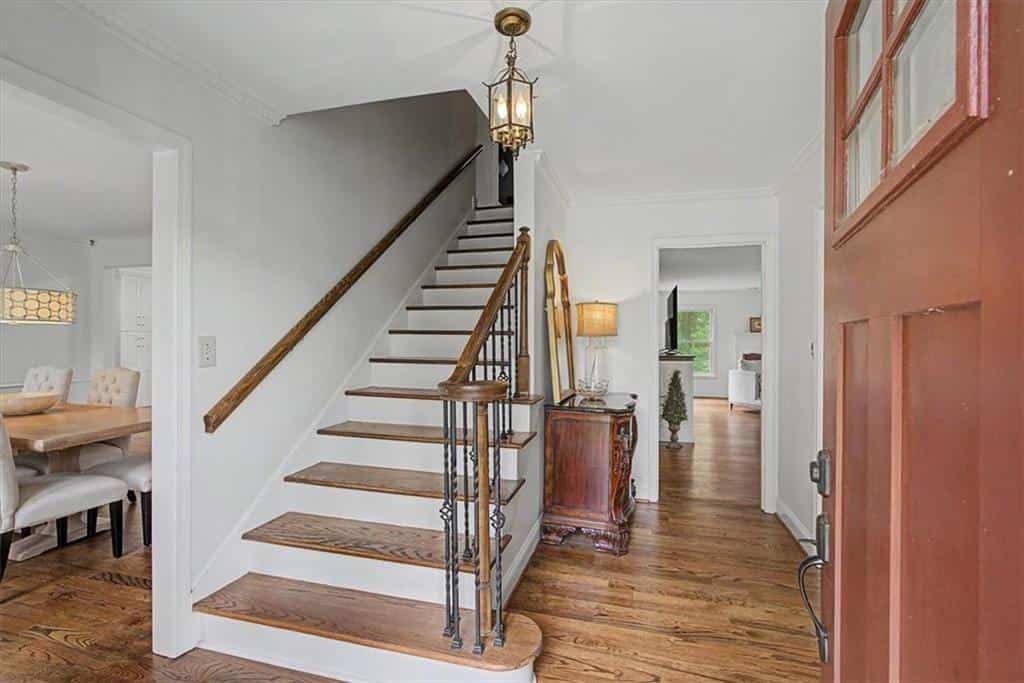 Listing photo 6