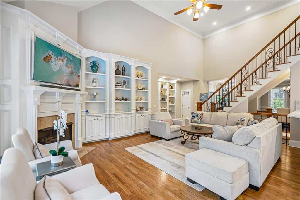 Listing photo 6