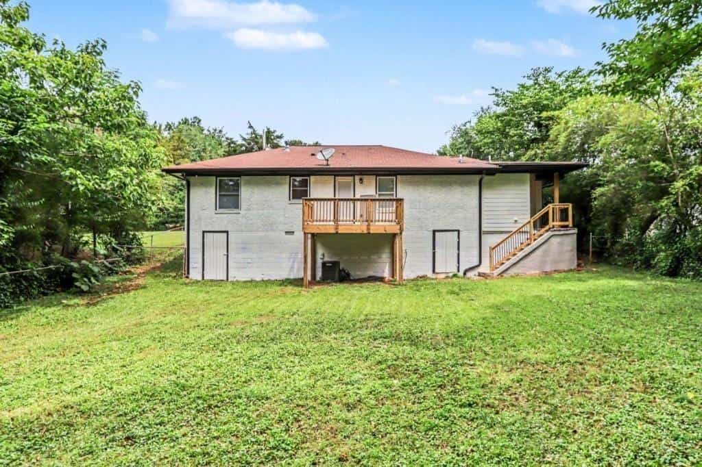 Listing photo 6