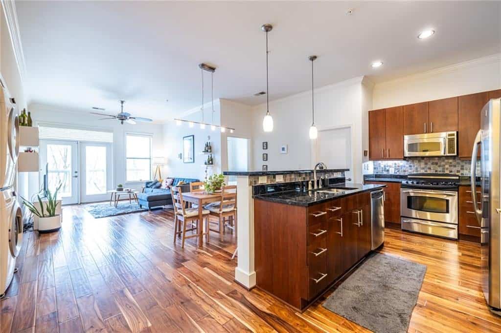 425 Chapel Street SW 2105 #2105, Atlanta, GA 30313