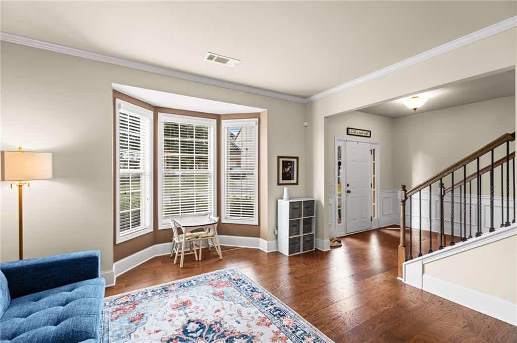 Listing photo 6