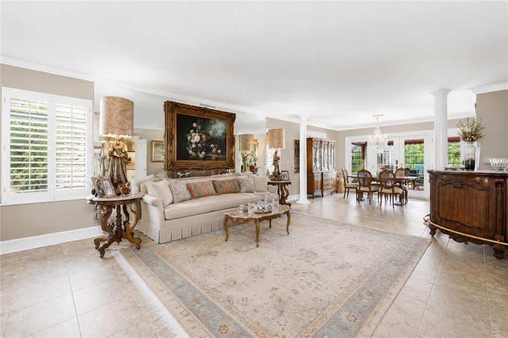 Listing photo 3