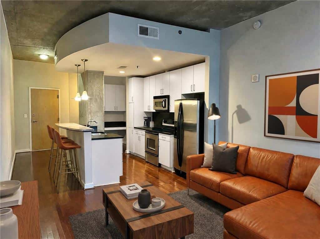 Listing photo 6