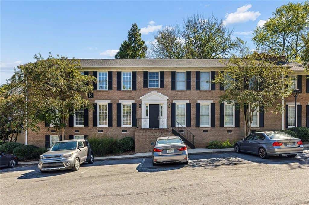 1101 Collier Road NW R3 #R3, Atlanta, GA 30318