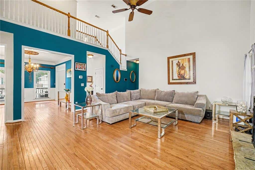 Listing photo 6