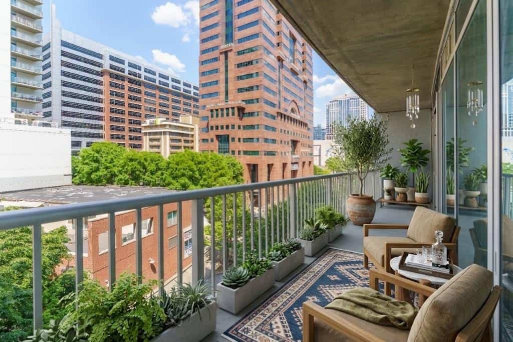 44 Peachtree Place NW 730 #730, Atlanta, GA 30309