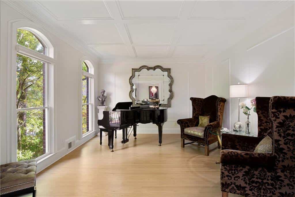 Listing photo 6
