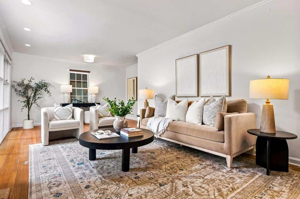 Listing photo 6