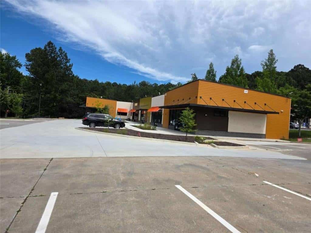 2380 Sheriff Rd, Atlanta, GA 30349