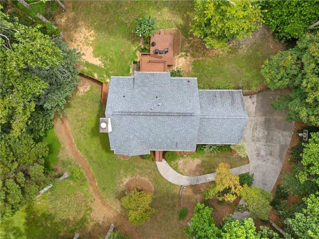 Listing photo 6
