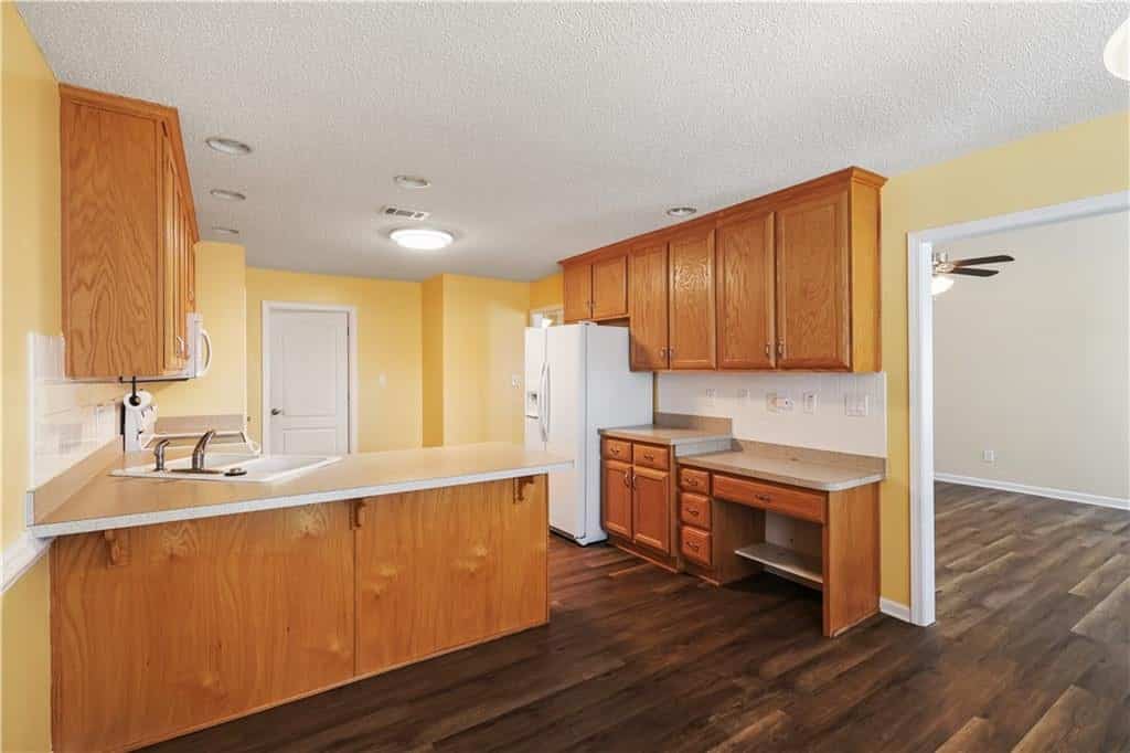 Listing photo 6